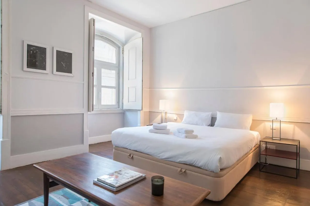 Апартаменты Lovelystay Lisbon Downtown Dom Duarte